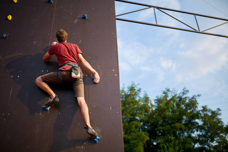 份象徵性的 份象徵性的